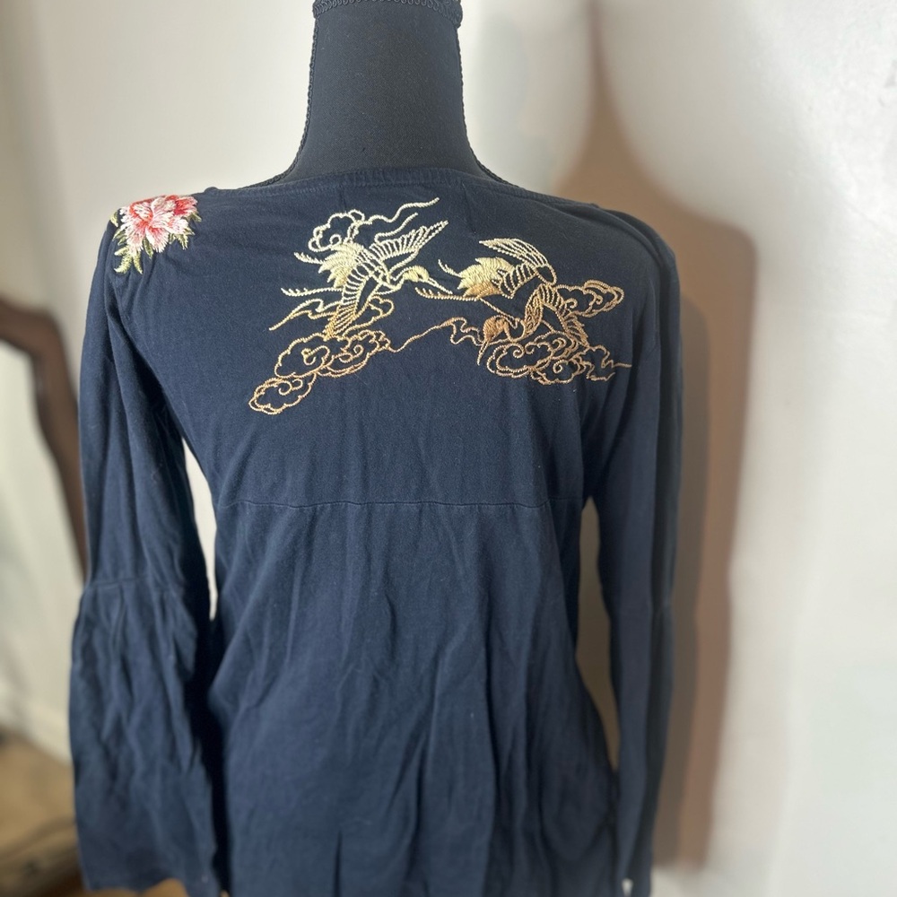 JWLA Long sleeve floral crane embroidered top - Picture 10 of 12